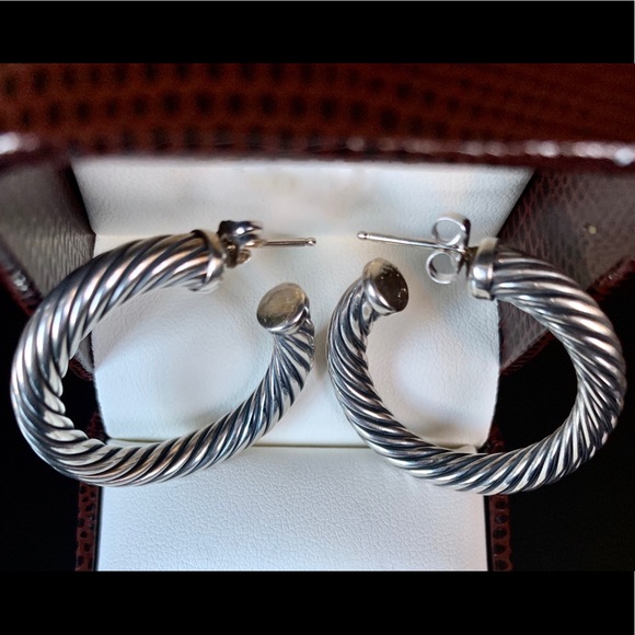 David Yurman Medium Cable Hoop Earrings Silver - Picture 4 of 5